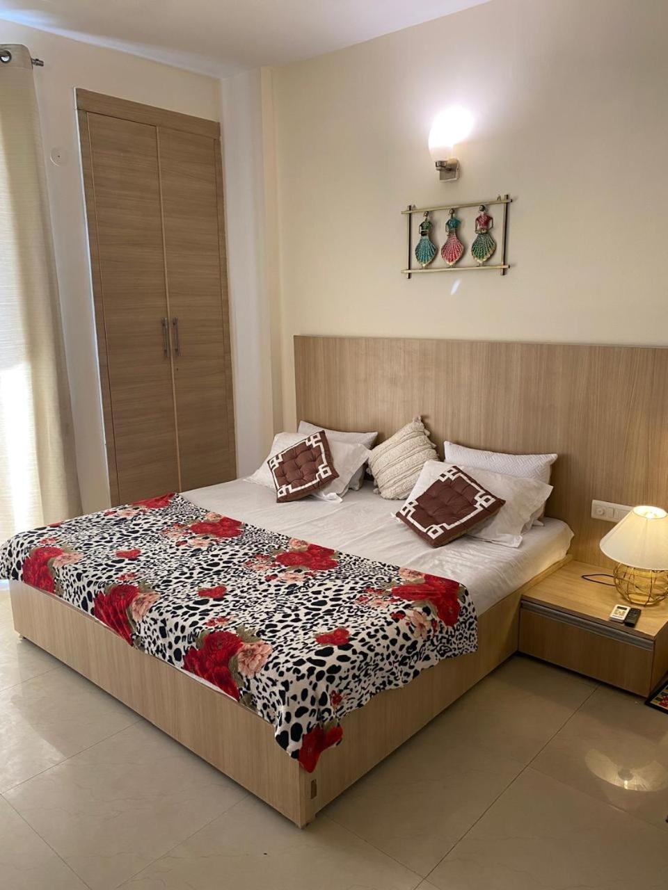 Apartment Shree Ji Dhaam Vrindavan